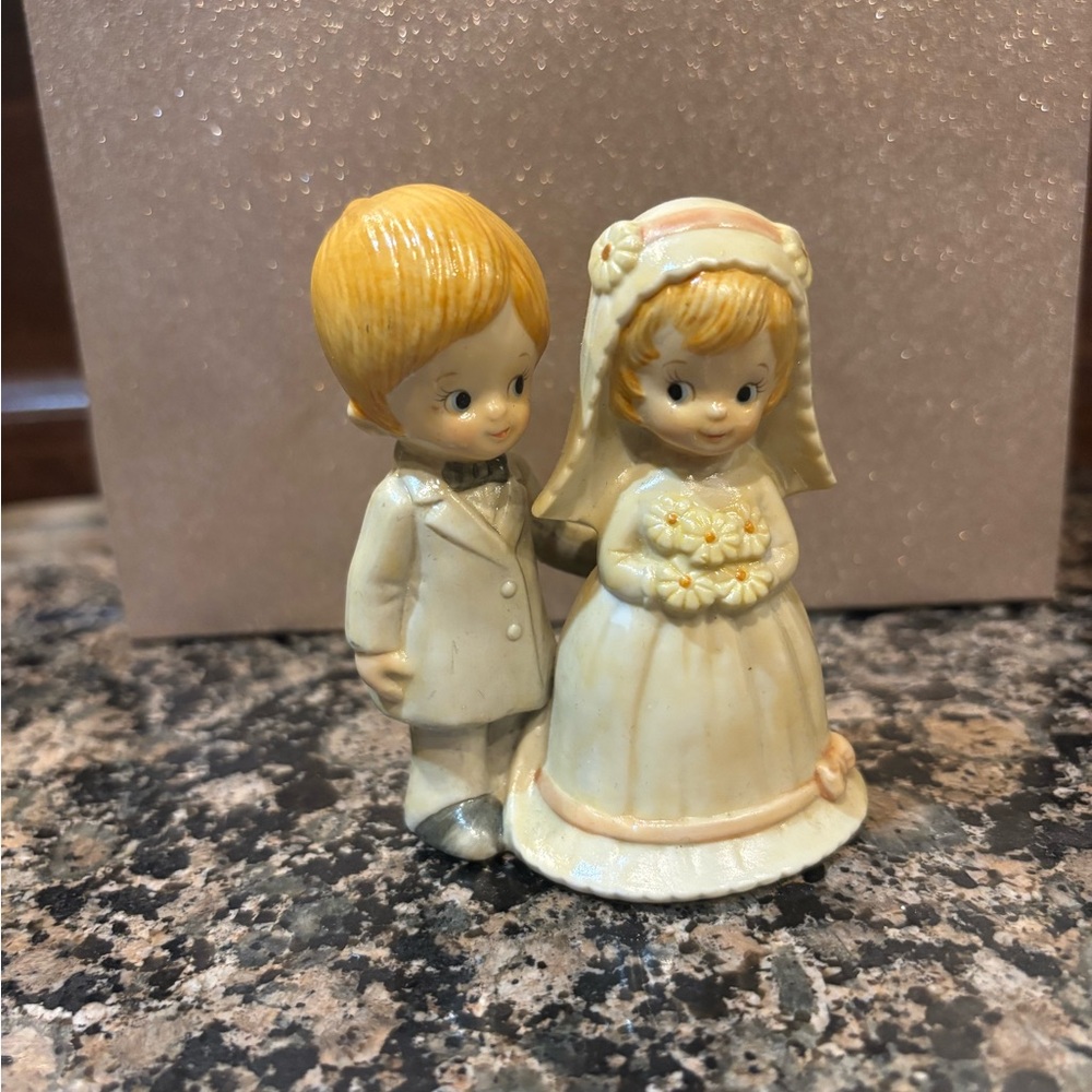 Adorable Wedding Couple Figurine - Lefton China 04466
